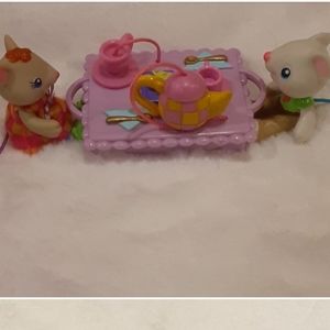 Little mice couple and table bundle